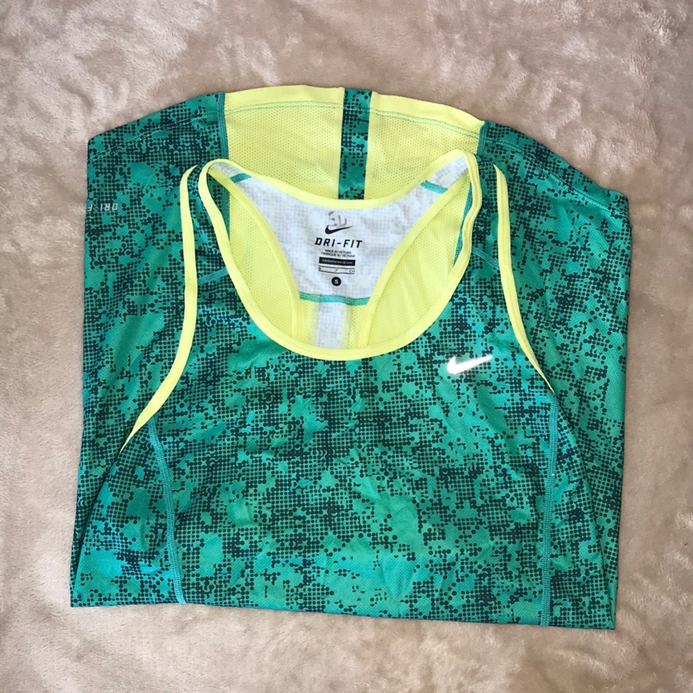 Nike workout tank